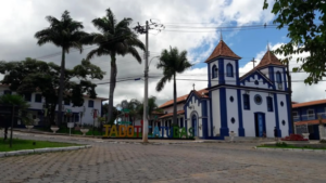 Os Benefícios de Alugar uma Van Com A Televans para Viagens de Belo Horizonte a Jaboticatubas